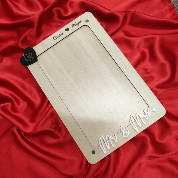 Mr and Mrs Frame BGC1108251 - Image 3