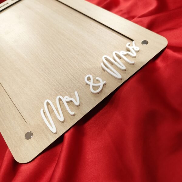 Mr and Mrs Frame BGC1108251 - Image 4
