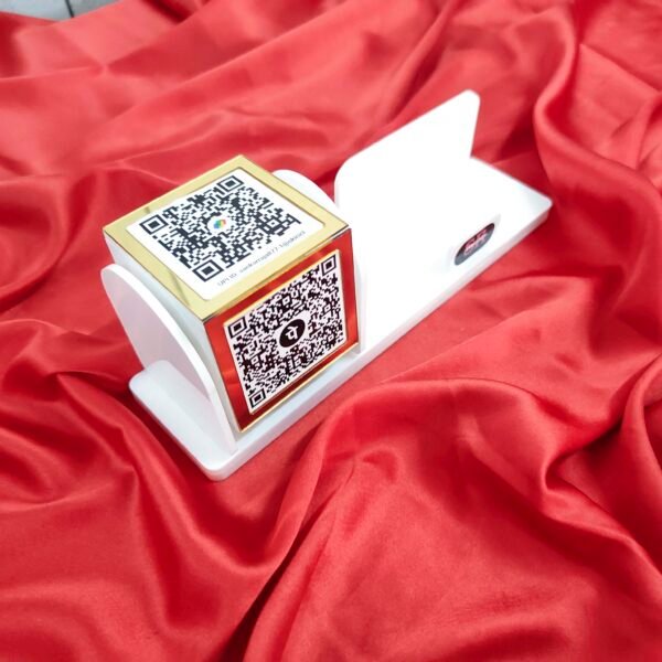 QR Cubic Rotating - Acrylic - BGC1601251 - Image 2