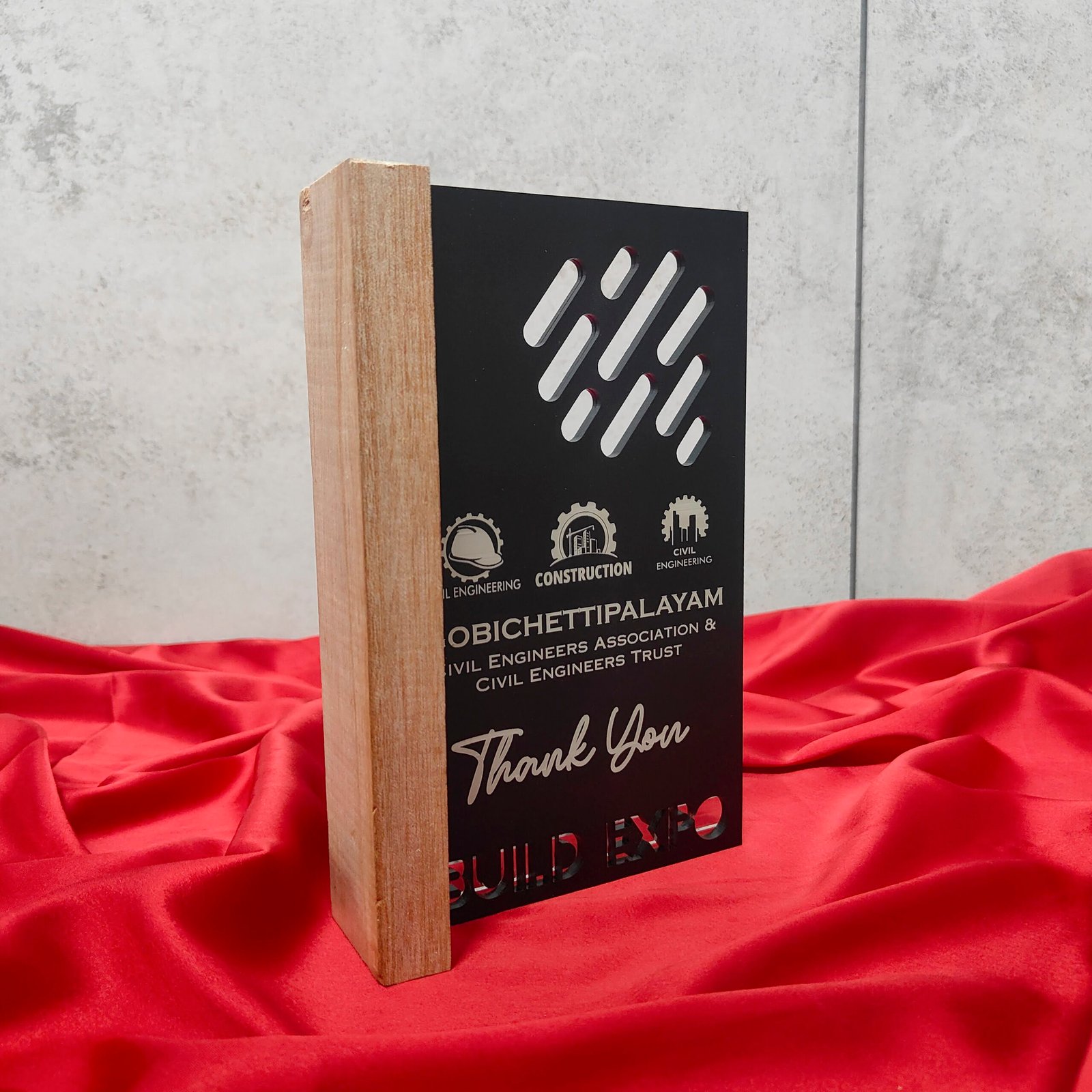 Acrylic Award - BGC2409251 - Image 3